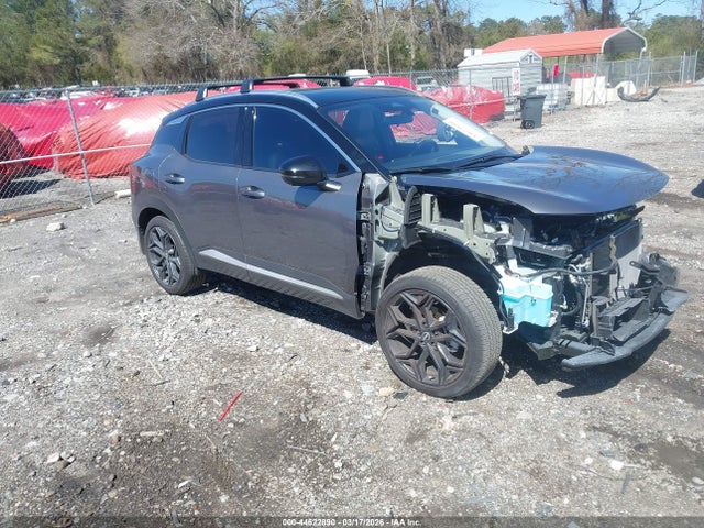 Salvage Nissan Kicks Image