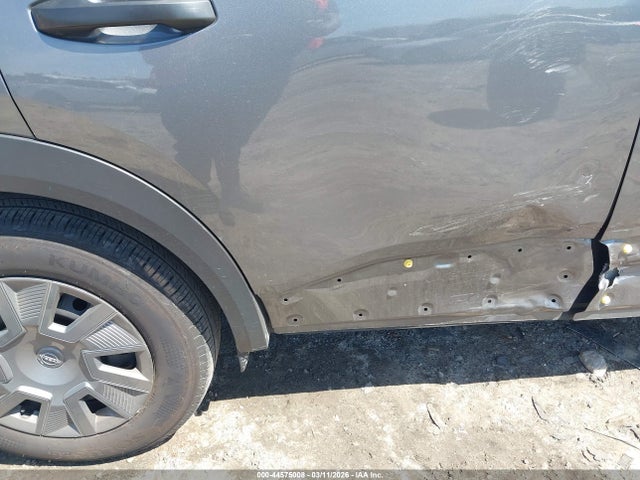 Nissan Kicks S Fwd