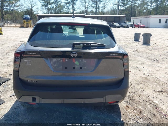 Nissan Kicks S Fwd