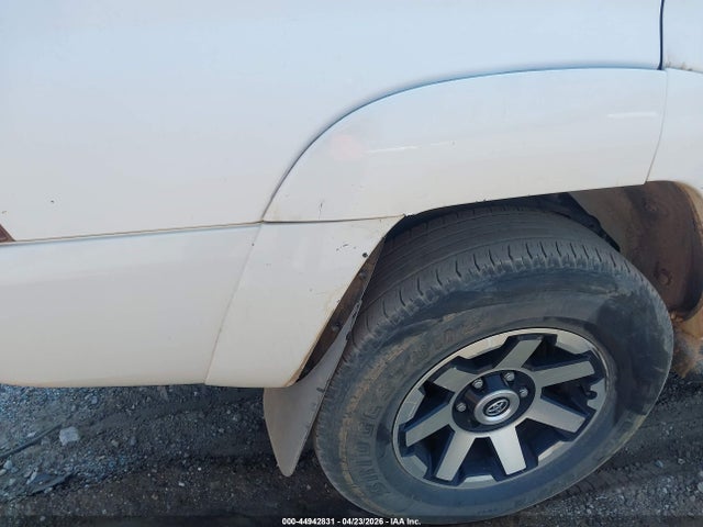 Toyota 4Runner Sr5 V6