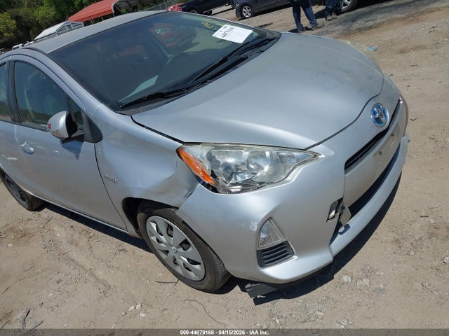 Toyota Prius c Two