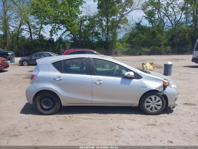 Toyota Prius c Two