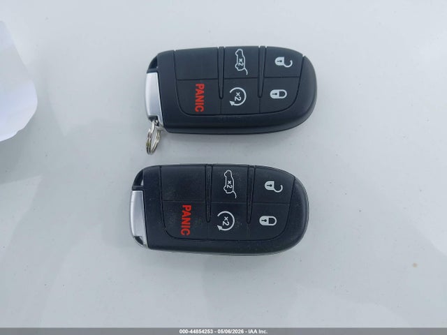 Jeep Grand Cherokee Altitude 4x2
