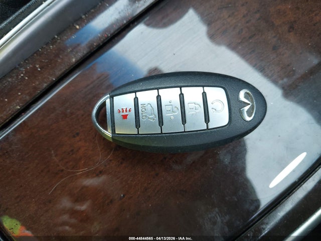 INFINITI JX35