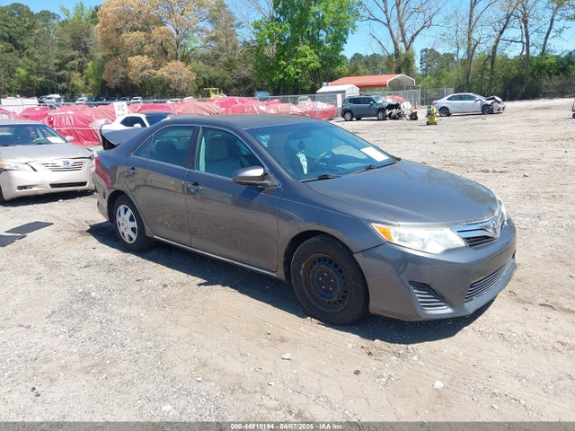 Salvage Toyota Camry Image
