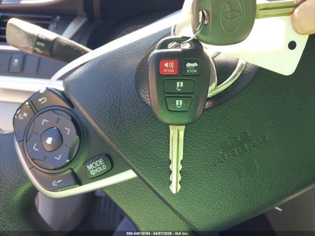 Toyota Camry Le