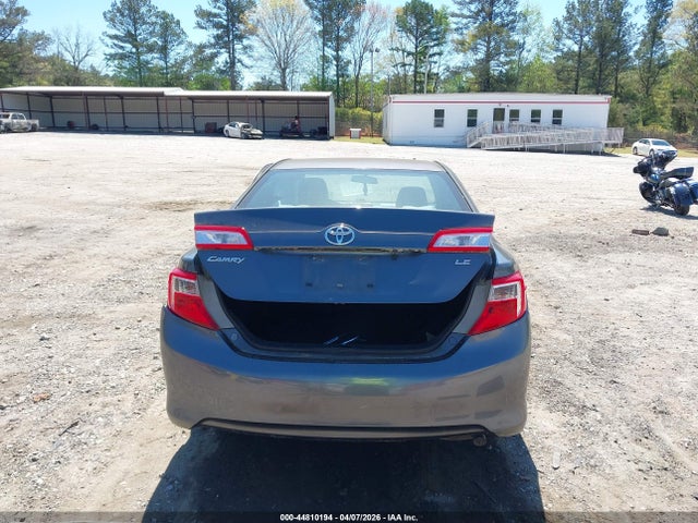 Toyota Camry Le