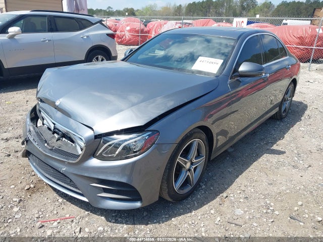Mercedes-Benz E-Class 4matic