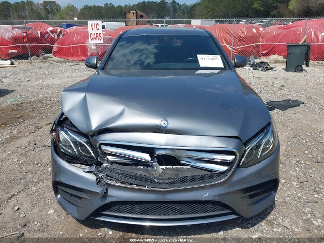 Mercedes-Benz E-Class 4matic