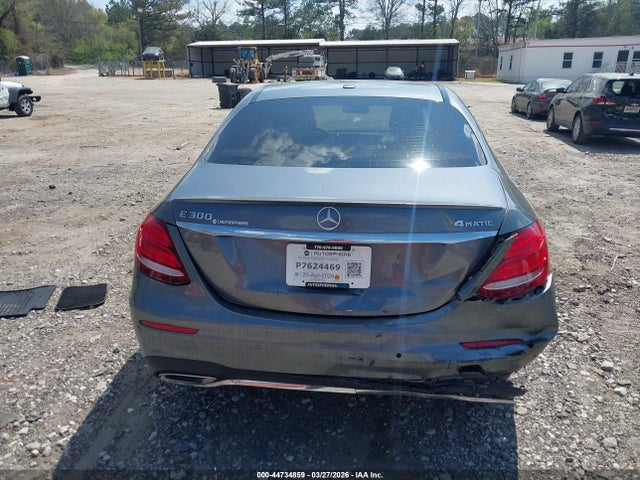Mercedes-Benz E-Class 4matic