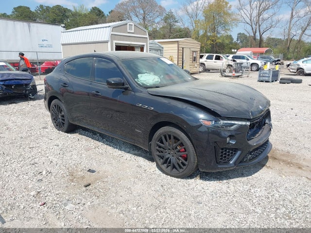 Salvage Maserati Levante Image