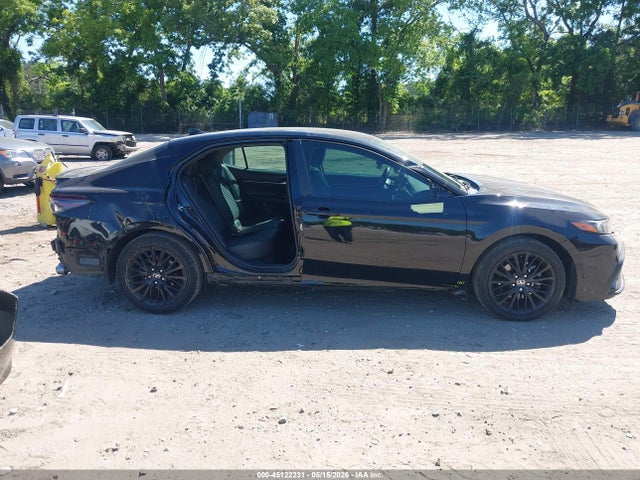 Toyota Camry Se Nightshade Edition