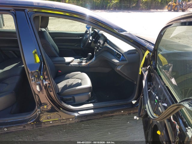 Toyota Camry Se Nightshade Edition