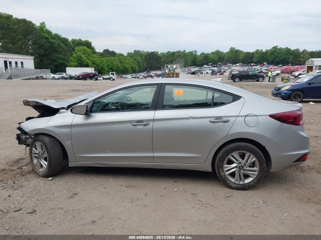 Hyundai ELANTRA Sel