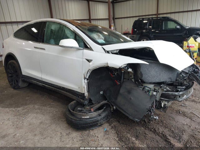 Salvage Tesla Model X Image