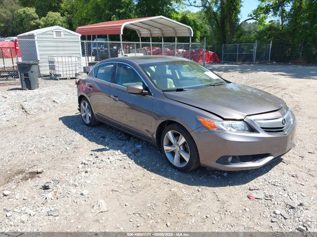 Salvage Acura ILX Image