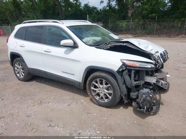 Salvage Jeep Cherokee Image