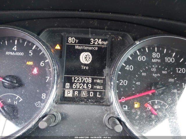 Nissan Rogue S