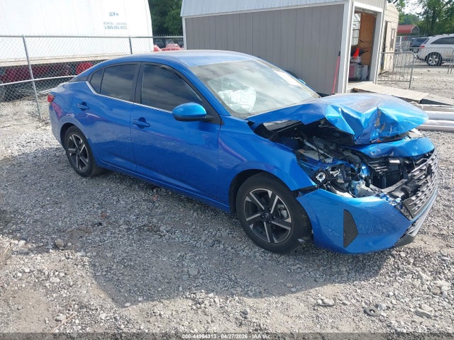 Salvage Nissan Sentra Image