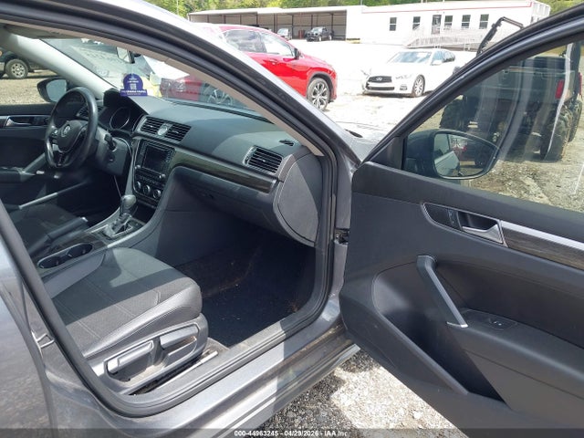 Volkswagen Passat 1.8t Se