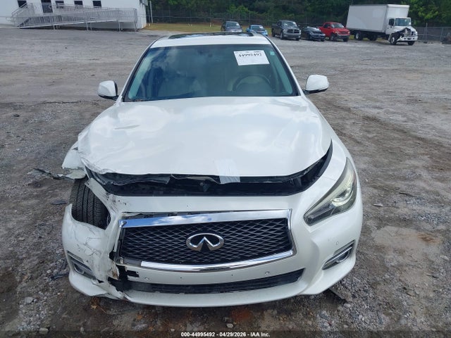 INFINITI Q50 3.0t Premium