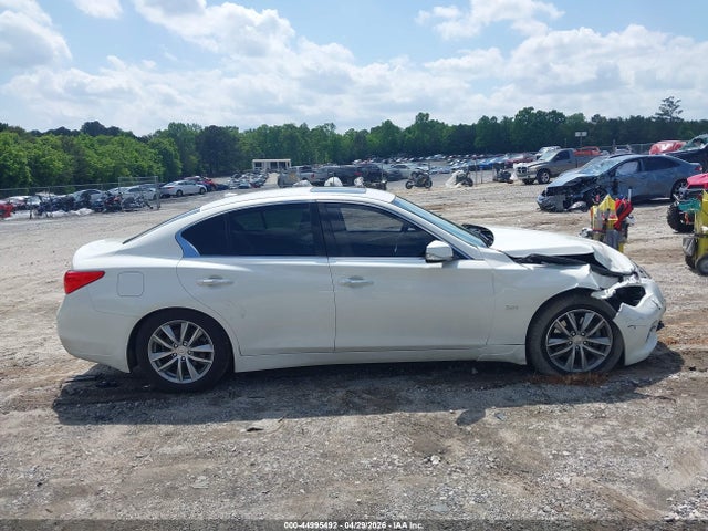 INFINITI Q50 3.0t Premium