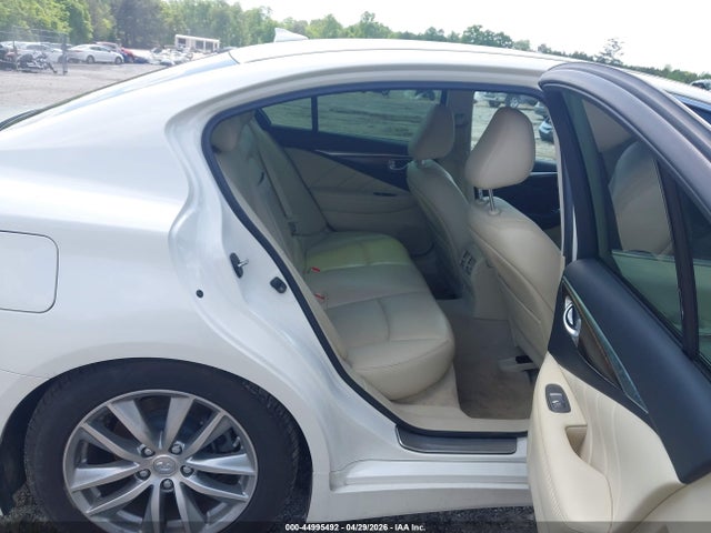 INFINITI Q50 3.0t Premium