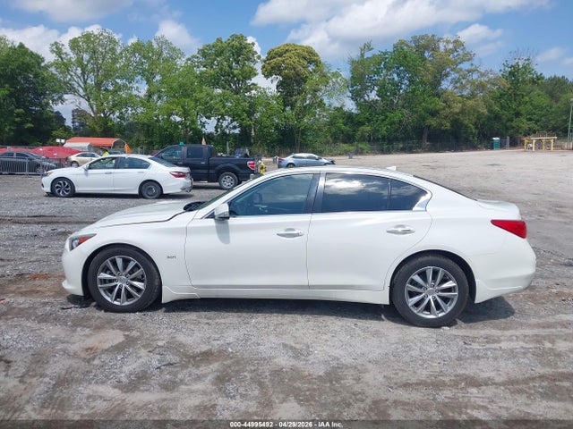 INFINITI Q50 3.0t Premium
