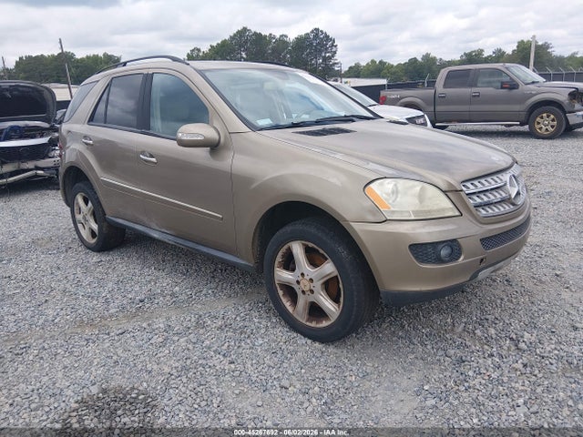 Salvage Mercedes-Benz M-Class Image