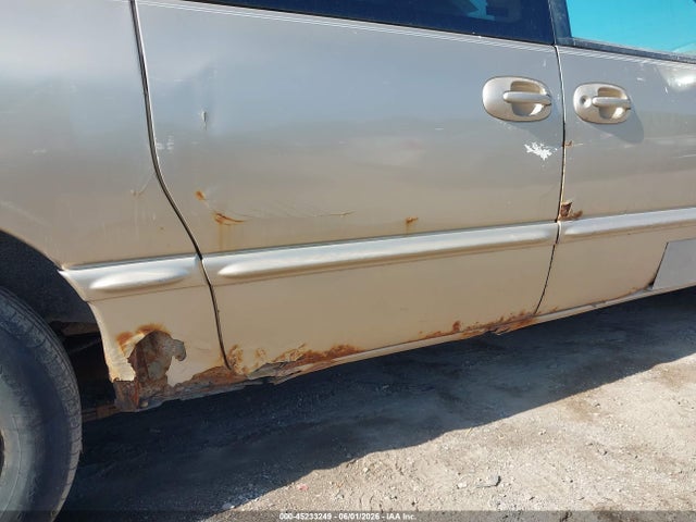 Chrysler Town & Country Lx