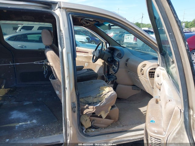 Chrysler Town & Country Lx