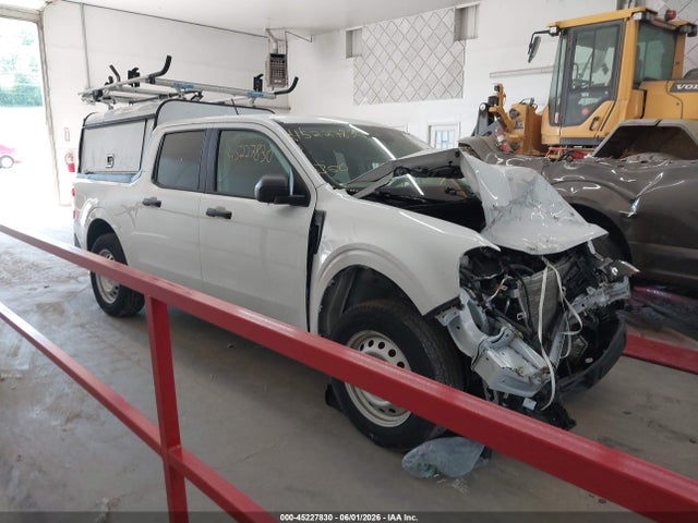 Salvage Ford Maverick Image