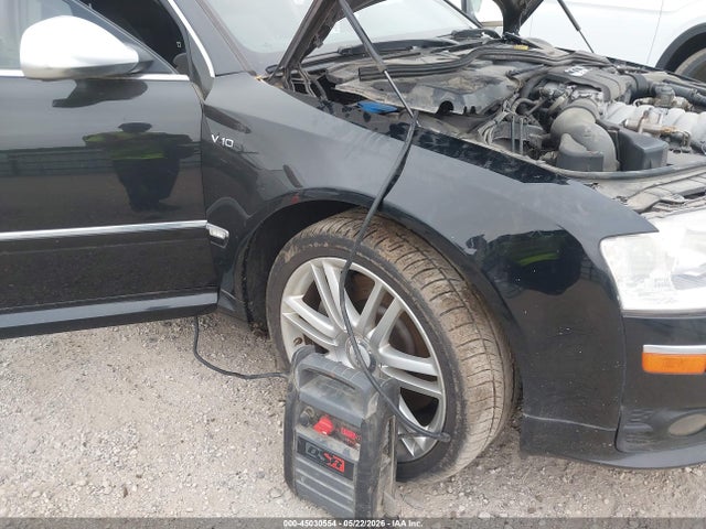 Audi S8 5.2