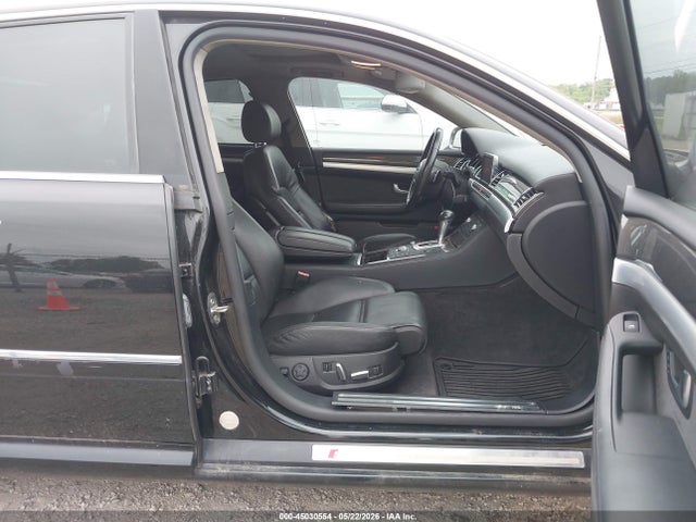 Audi S8 5.2