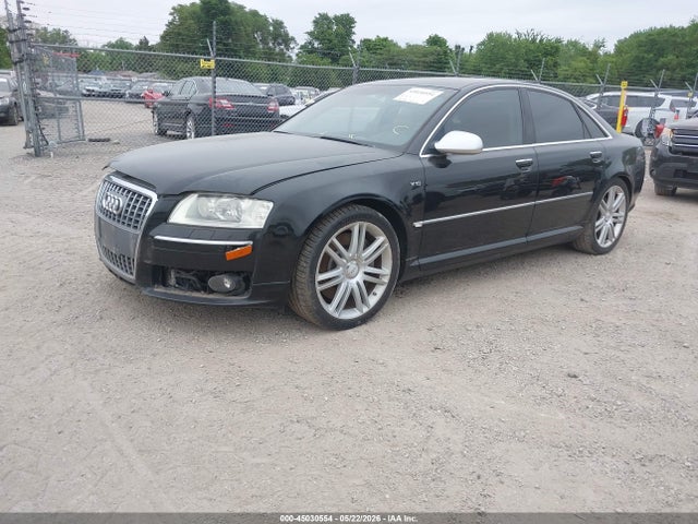 Audi S8 5.2