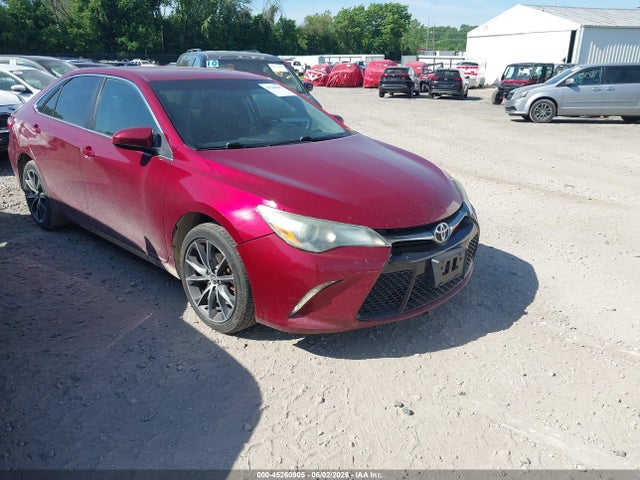 Salvage Toyota Camry Image