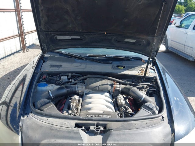 Audi S6 5.2
