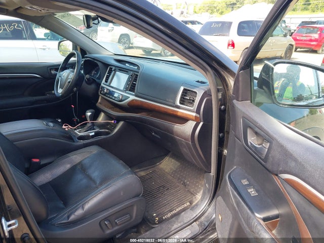 Toyota Highlander Limited Platinum V6