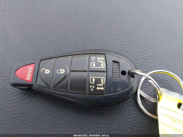 Dodge Grand Caravan Crew