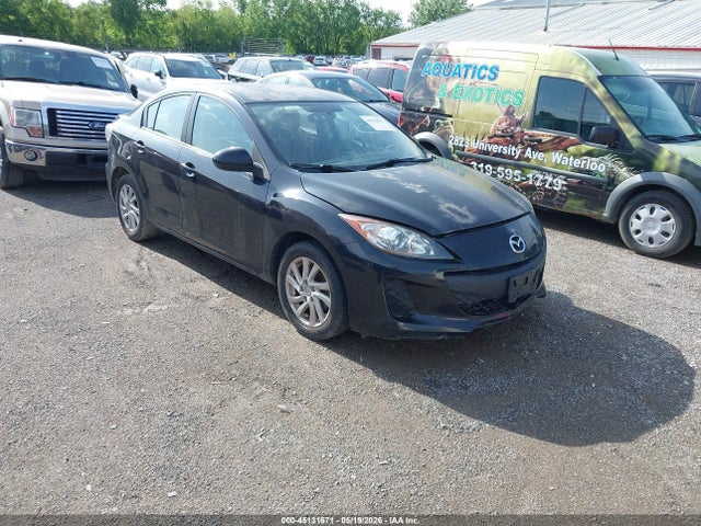 Salvage Mazda Mazda3 Image