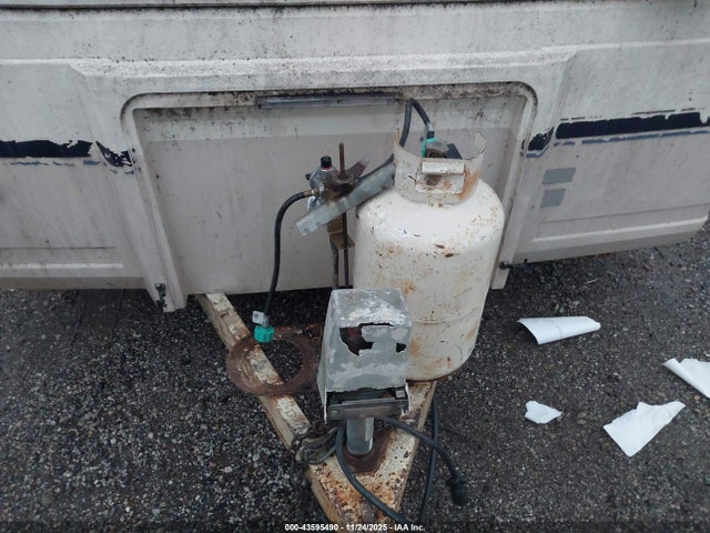 Fleetwood Prowler Regal Travel Trailer