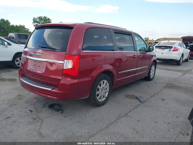 Chrysler Town & Country Touring