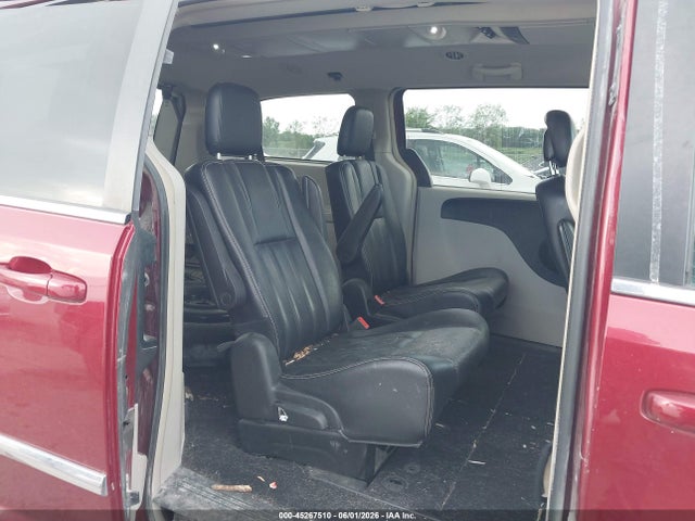 Chrysler Town & Country Touring