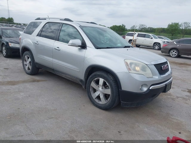 Salvage GMC Acadia Image