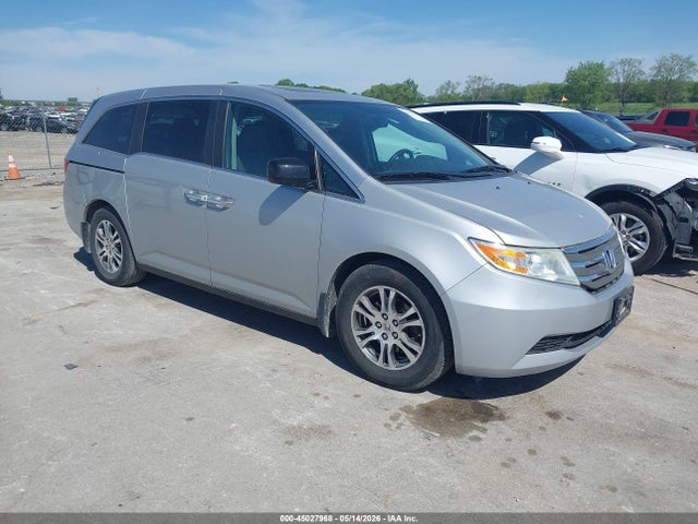 Salvage Honda Odyssey Image