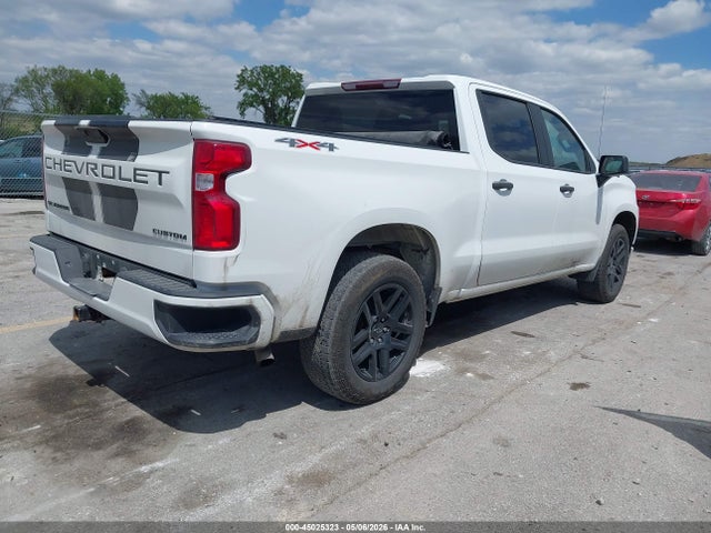 Chevrolet Silverado 1500 4wd  Short Bed Custom