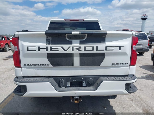 Chevrolet Silverado 1500 4wd  Short Bed Custom
