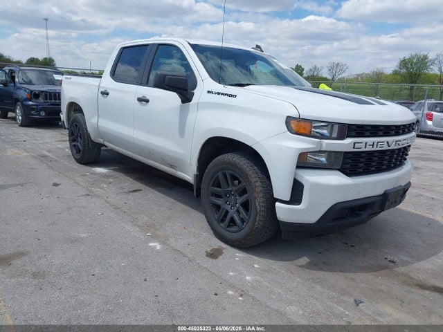 Salvage Chevrolet Silverado 1500 Image