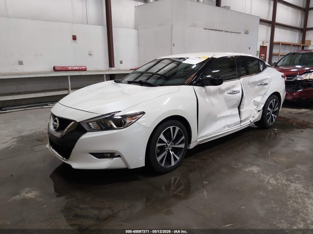 Nissan Maxima