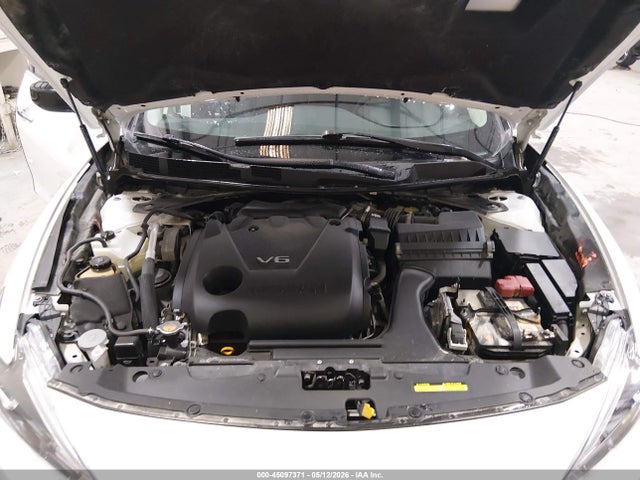 Nissan Maxima